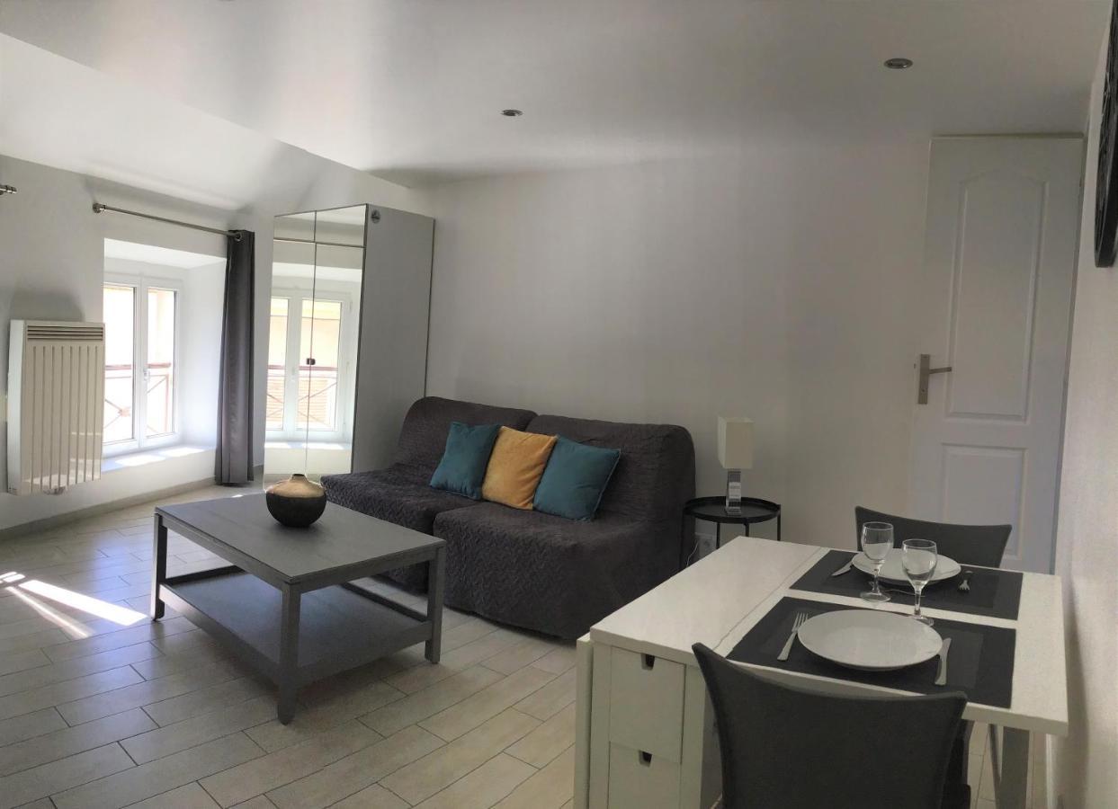 Duplex Bellifontain Au Coeur De Fontainebleau Apartment Bagian luar foto