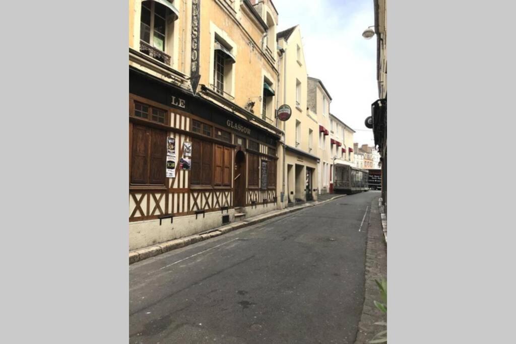 Duplex Bellifontain Au Coeur De Fontainebleau Apartment Bagian luar foto